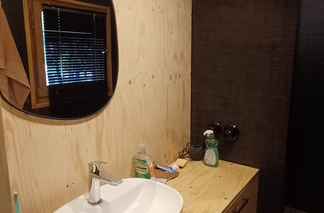 rénovation d'une salle de bain en bois